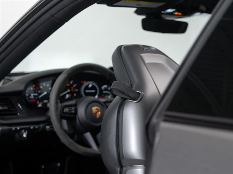 porsche 911 2022 - 31
