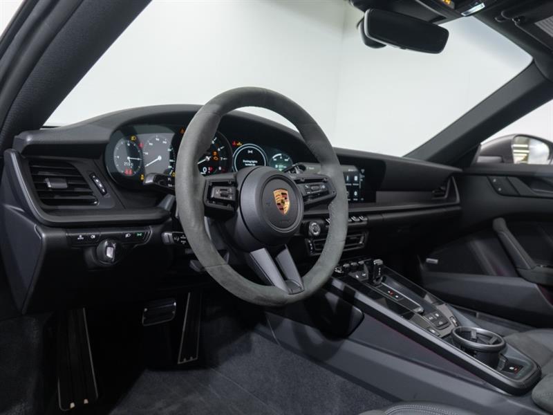 porsche 911 2022 - 32