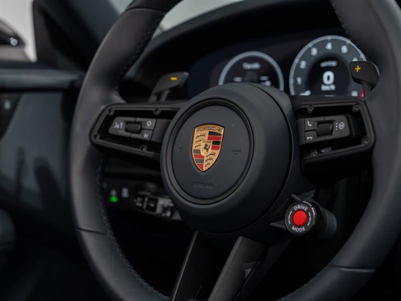 porsche 911 2025 - 18