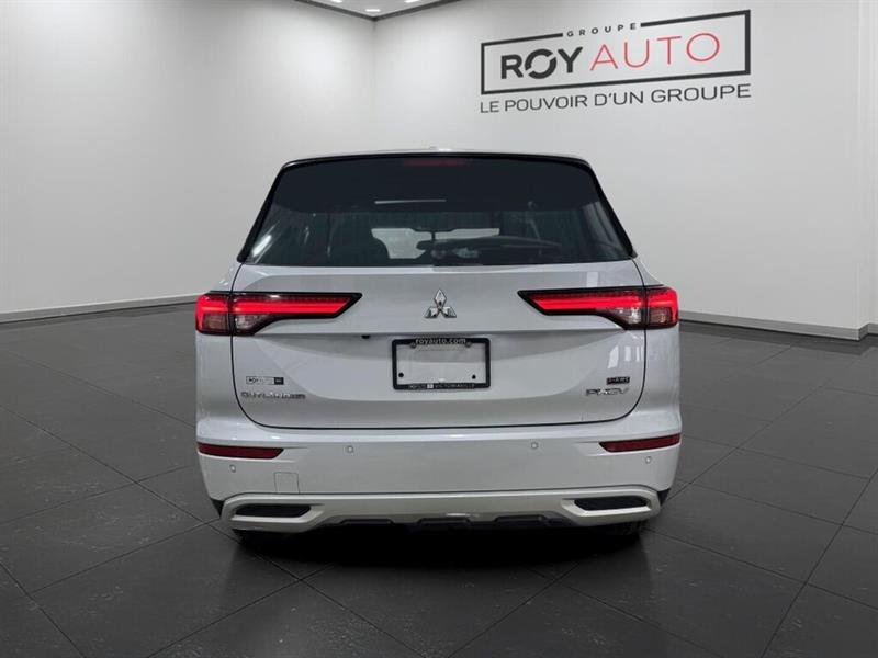 mitsubishi Outlander rechargeable 2024 - 4