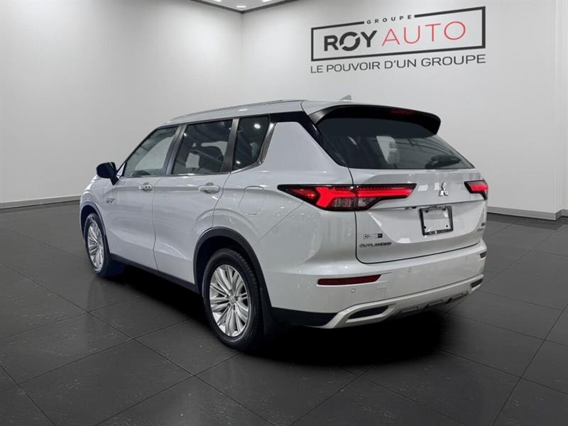 mitsubishi Outlander rechargeable 2024 - 5