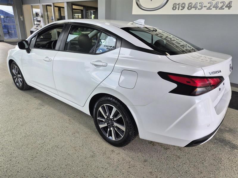 nissan Versa 2023 - 3