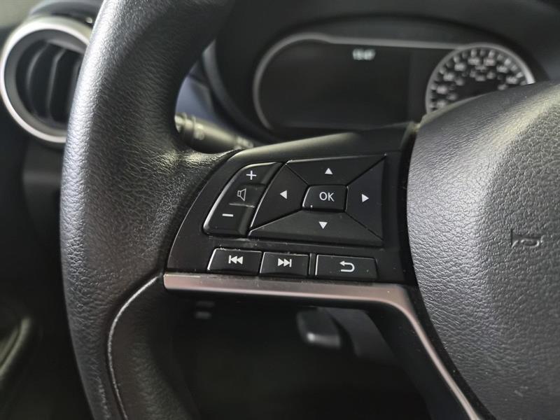 nissan Versa 2023 - 15