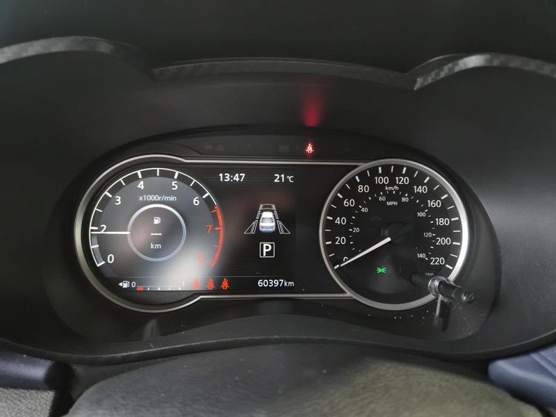 nissan Versa 2023 - 17