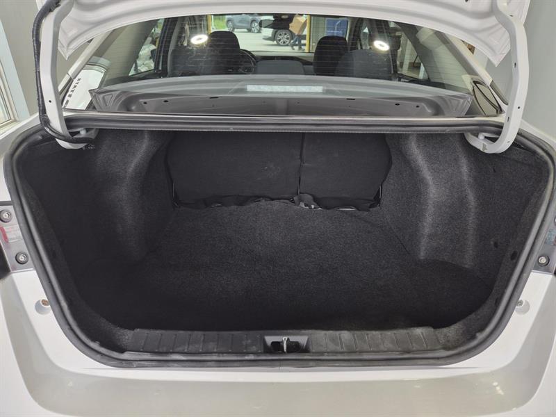 nissan Versa 2023 - 23