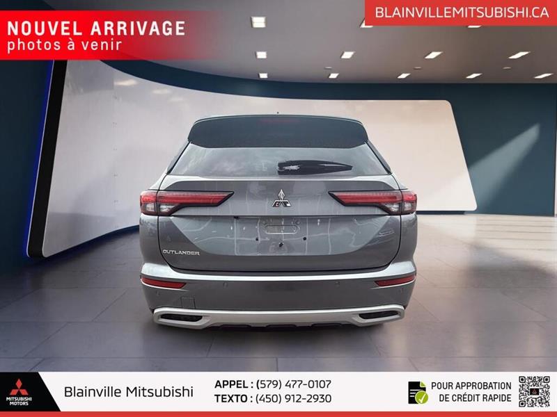 mitsubishi Outlander 2022 - 9