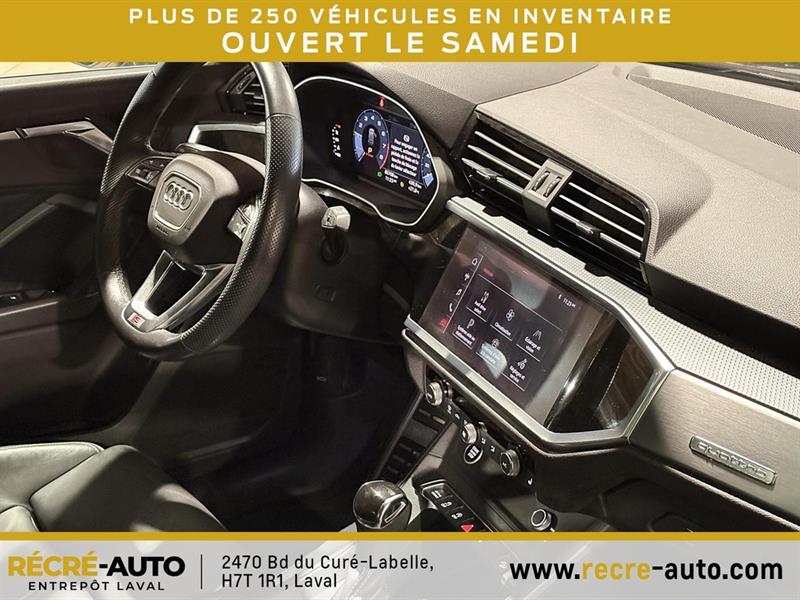 audi Q3 2021 - 12