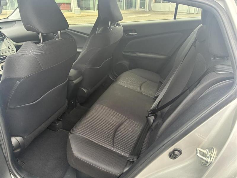 toyota Prius 2018 - 9