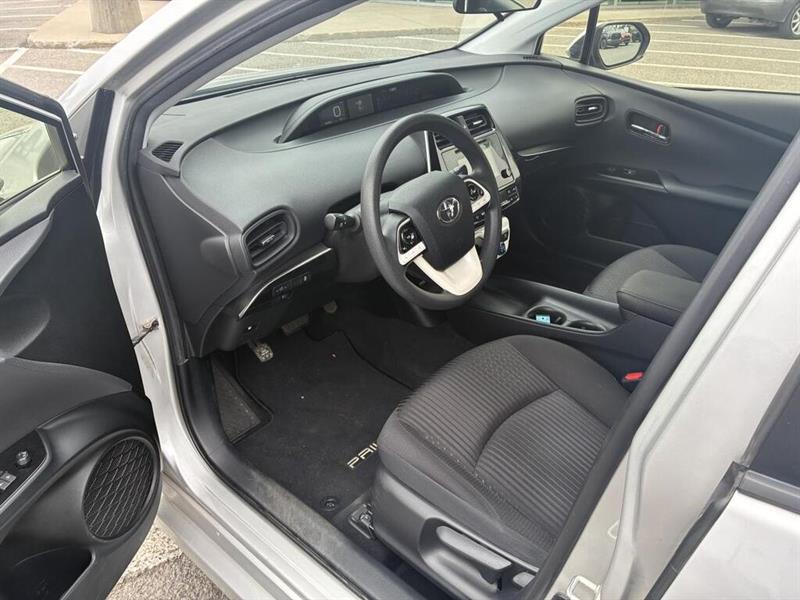 toyota Prius 2018 - 11