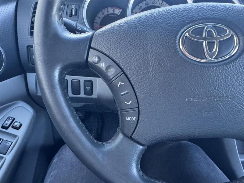 toyota Tacoma 2011 - 11