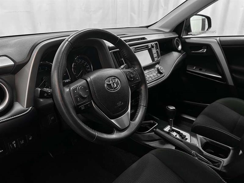 toyota RAV4 2018 - 10