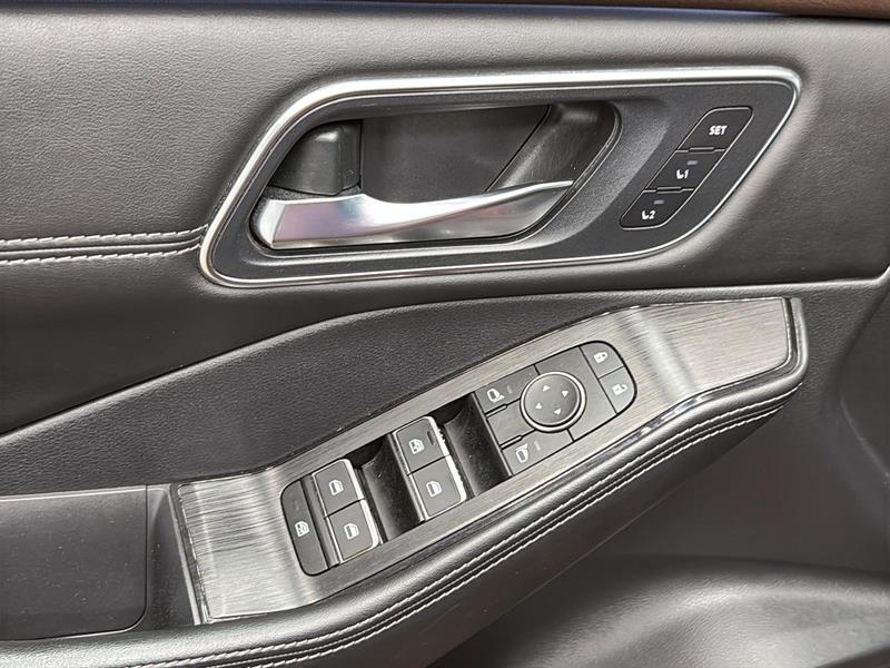 nissan Rogue 2023 - 25