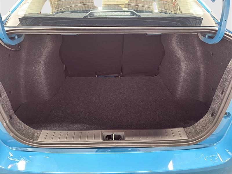 nissan Versa 2025 - 12