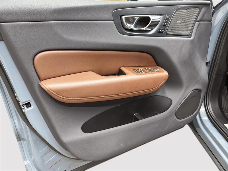 volvo XC60 2024 - 26