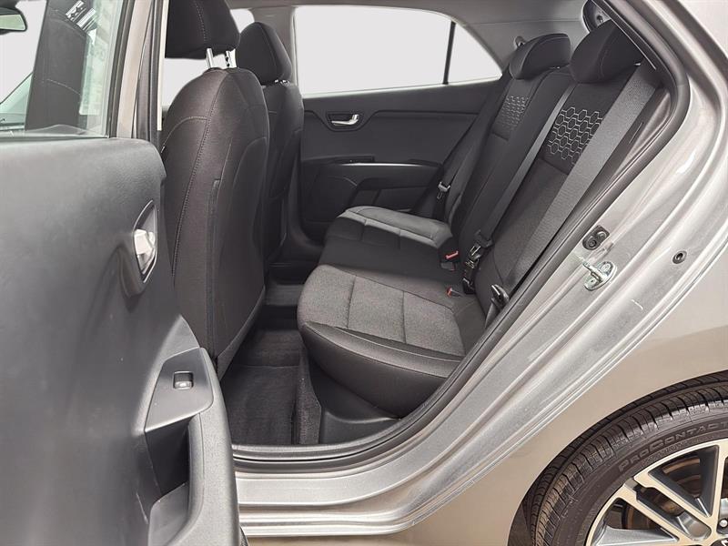 kia Rio5 2023 - 9