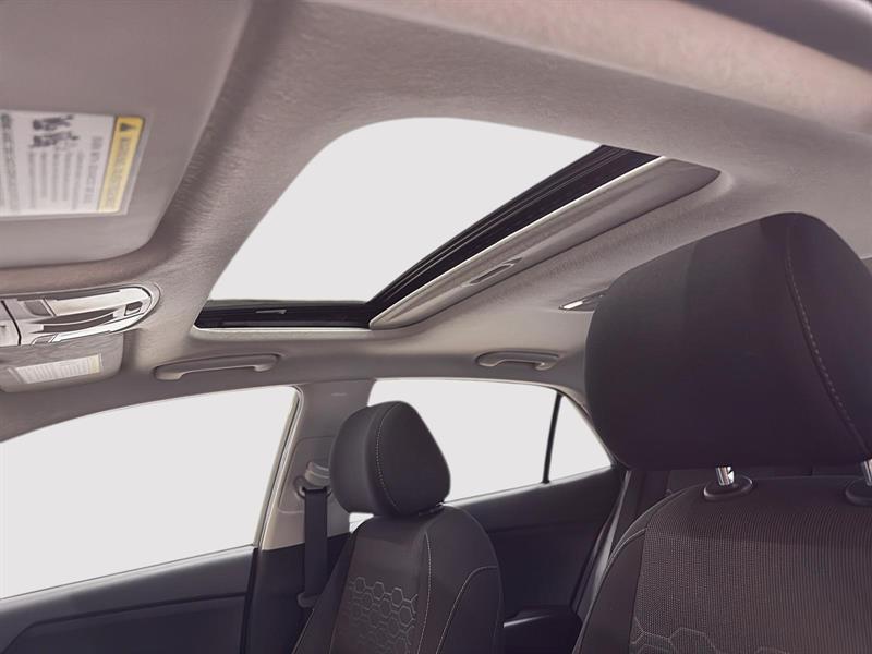kia Rio5 2023 - 11