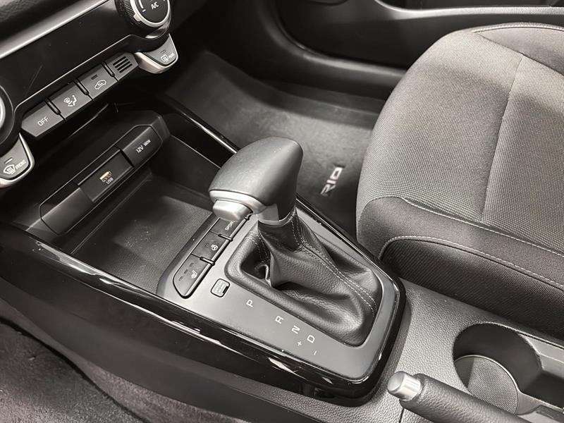 kia Rio5 2023 - 14