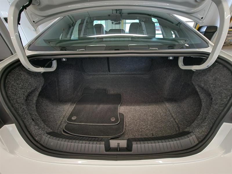 volkswagen Jetta 2023 - 11