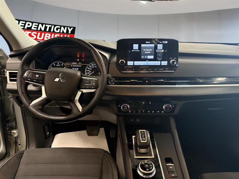 mitsubishi Outlander 2023 - 10