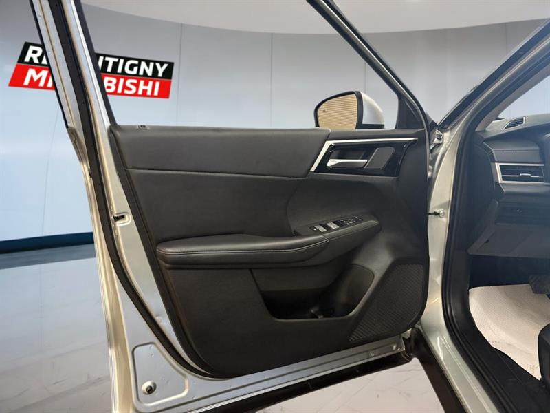 mitsubishi Outlander 2023 - 11