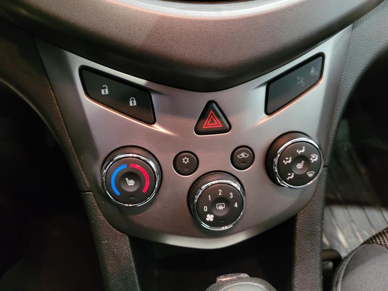 chevrolet Sonic 2016 - 18