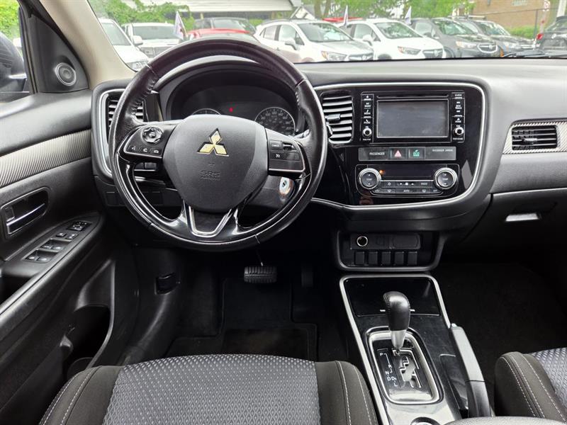 mitsubishi Outlander 2017 - 14