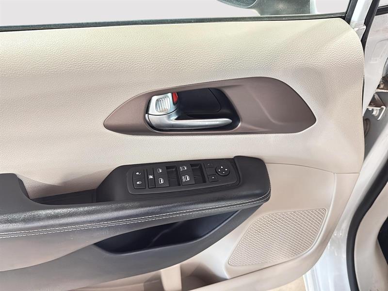 chrysler Grand Caravan 2022 - 8