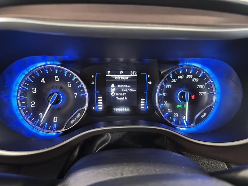 chrysler Grand Caravan 2022 - 12
