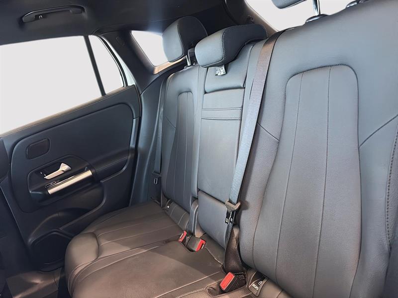 mercedes-benz GLA 2024 - 9
