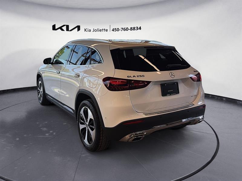 mercedes-benz GLA 2024 - 5