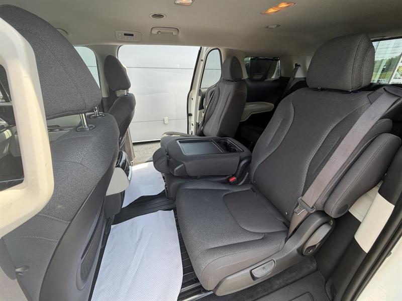 kia Carnival 2024 - 24