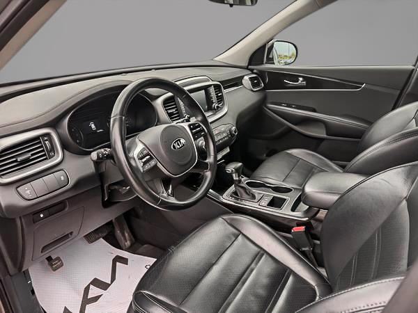 kia Sorento 2019 - 16
