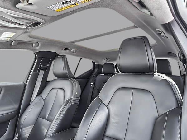 volvo XC40 2020 - 10