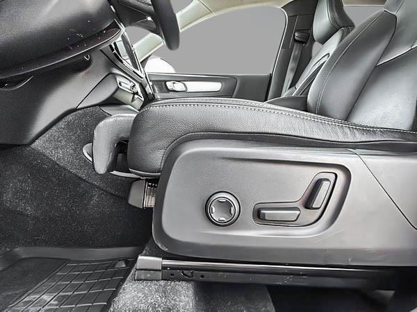 volvo XC40 2020 - 11