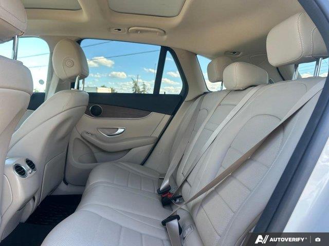 mercedes-benz GLC 2022 - 26