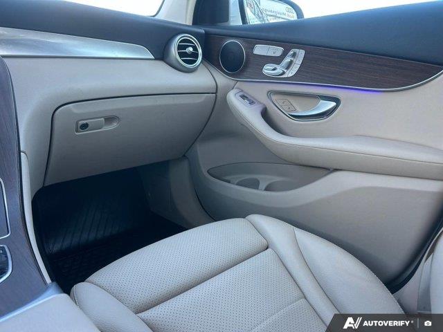 mercedes-benz GLC 2022 - 28