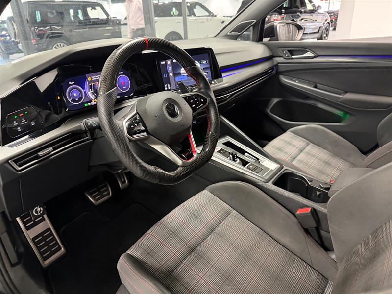 volkswagen Golf GTI 2022 - 15