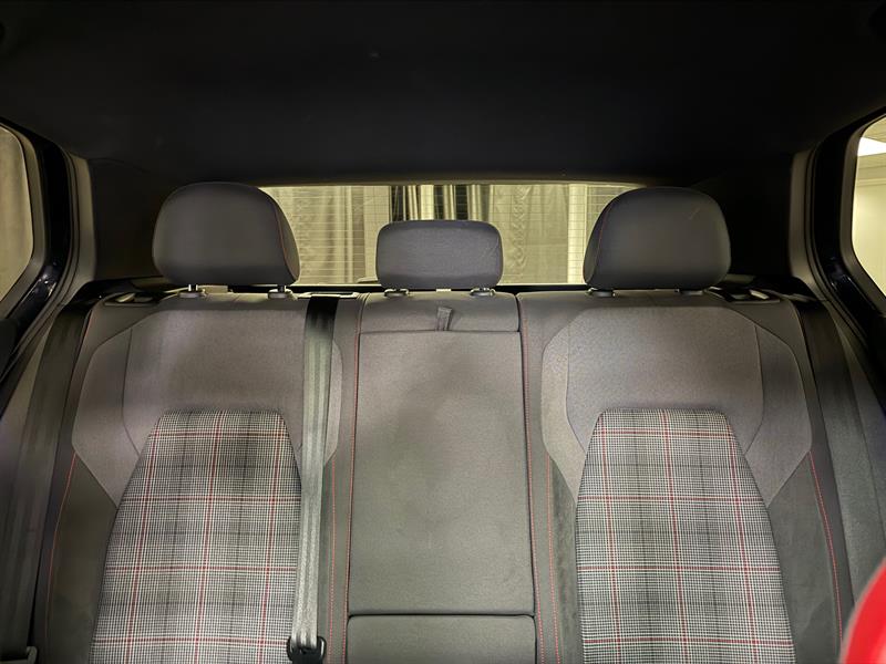 volkswagen Golf GTI 2022 - 24