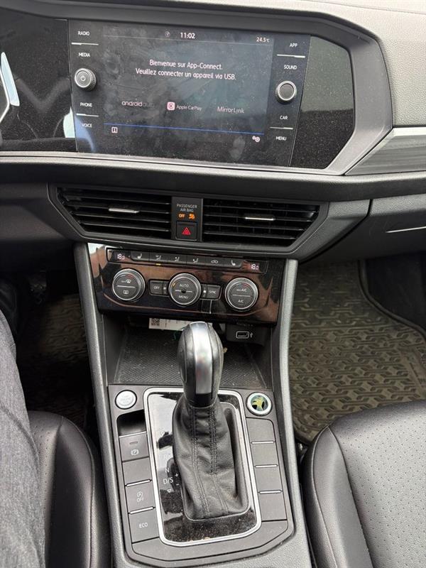 volkswagen Jetta 2020 - 13