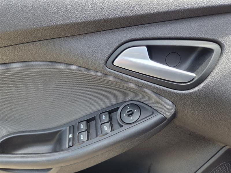 ford Focus 2013 - 20