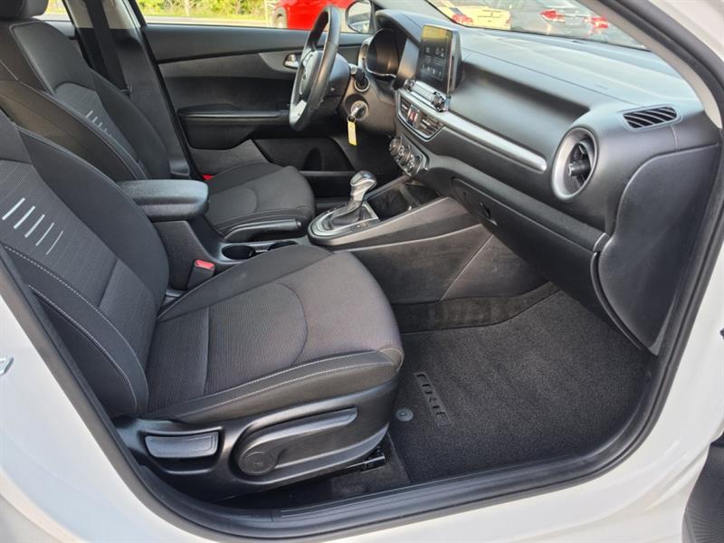 kia Forte 2019 - 9