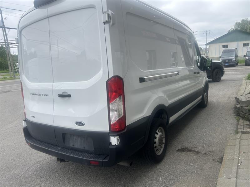 ford Transit fourgon utilitaire 2023 - 3