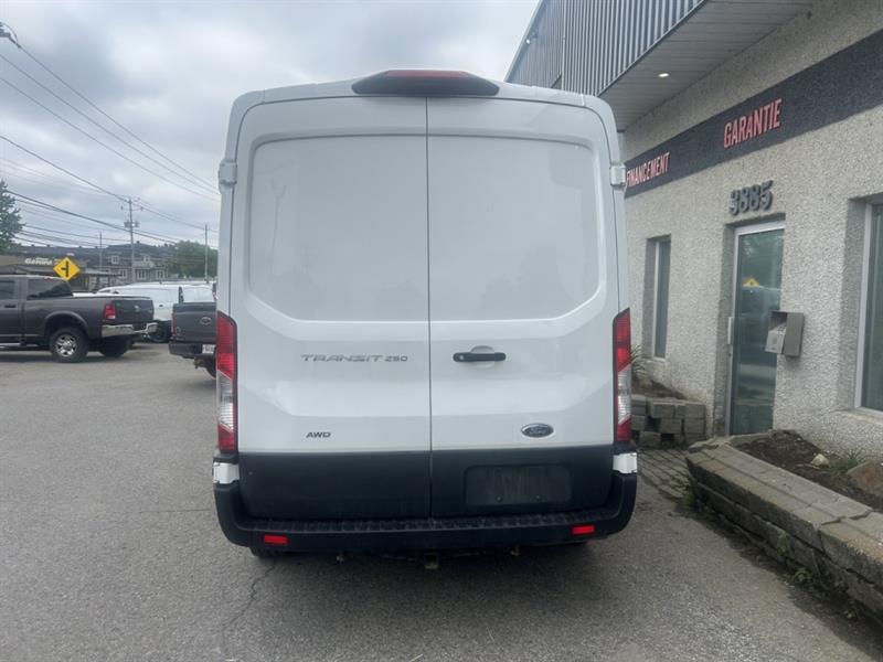 ford Transit fourgon utilitaire 2023 - 5