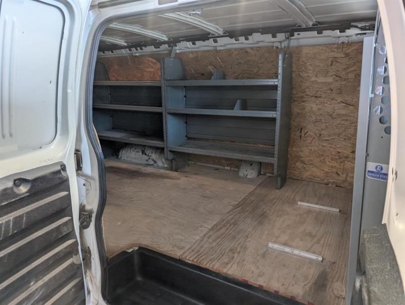 gmc Savana 2012 - 19