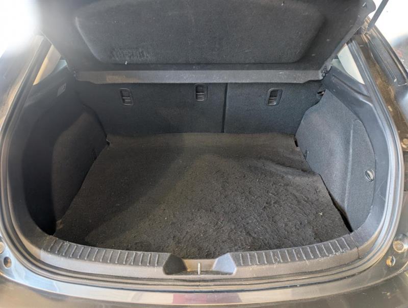 mazda Mazda3 2017 - 27