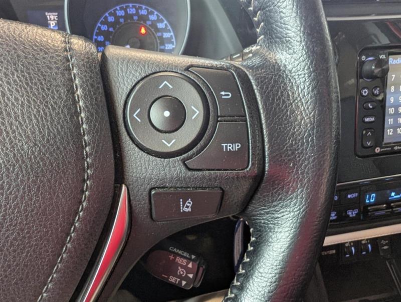 toyota Corolla iM 2018 - 18