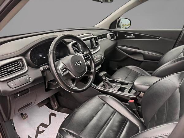 kia Sorento 2019 - 16