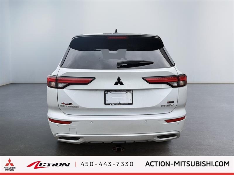 mitsubishi Outlander rechargeable 2024 - 4