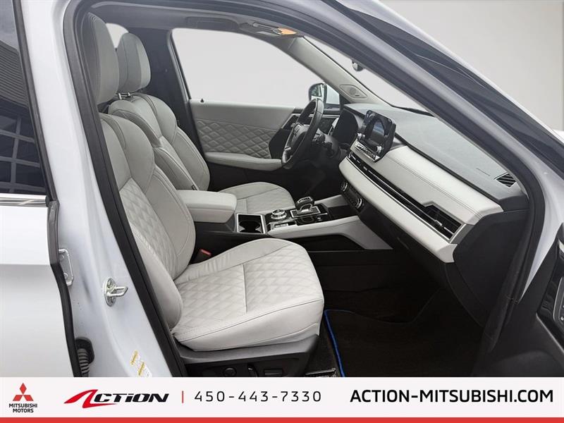 mitsubishi Outlander rechargeable 2024 - 14