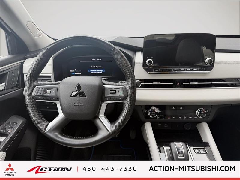 mitsubishi Outlander rechargeable 2024 - 16